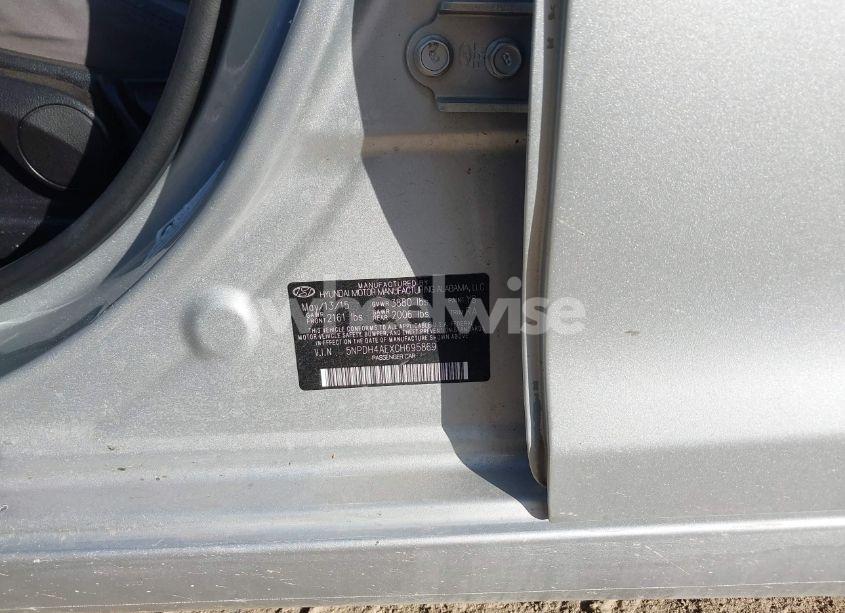 Photo 9 of 2016 Hyundai Elantra SE (VIN 5NPDH4AEXGH695869)