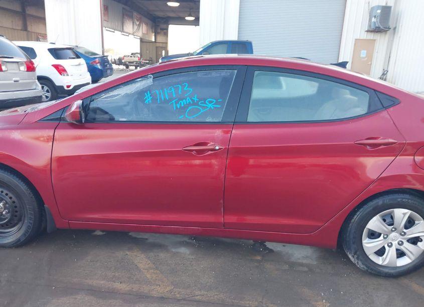Photo 14 of 2016 Hyundai Elantra SE (VIN 5NPDH4AEXGH711973)