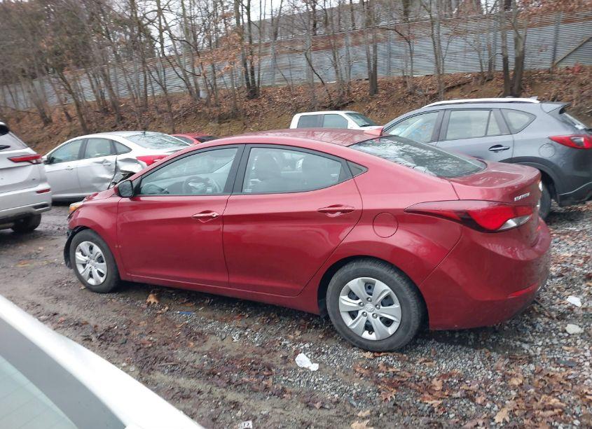 Photo 15 of 2016 Hyundai Elantra SE (VIN 5NPDH4AEXGH721046)