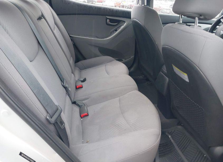 Photo 8 of 2016 Hyundai Elantra SE (VIN 5NPDH4AEXGH735836)