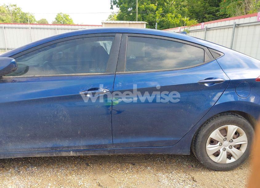 Photo 14 of 2016 Hyundai Elantra SE (VIN 5NPDH4AEXGH738042)
