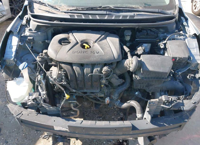 Photo 10 of 2016 Hyundai Elantra SE (VIN 5NPDH4AEXGH743385)