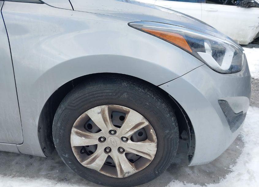 Photo 18 of 2016 Hyundai Elantra SE (VIN 5NPDH4AEXGH745511)