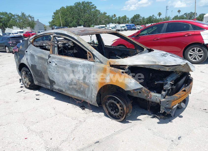 2016 Hyundai Elantra SE (VIN 5NPDH4AEXGH753186) main photo