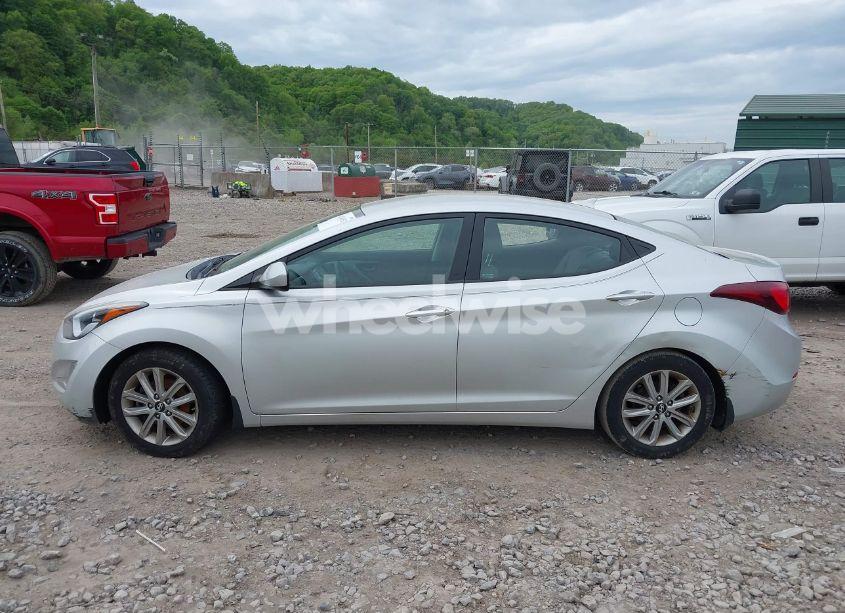 Photo 15 of 2016 Hyundai Elantra SE (VIN 5NPDH4AEXGH757660)