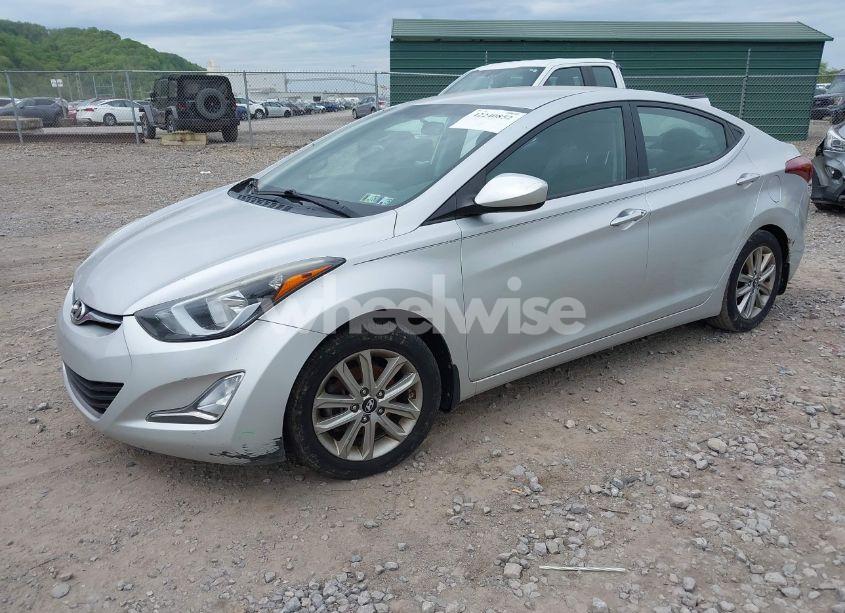 Photo 2 of 2016 Hyundai Elantra SE (VIN 5NPDH4AEXGH757660)