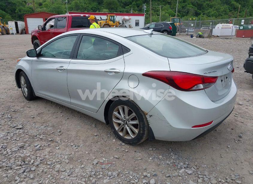 Photo 3 of 2016 Hyundai Elantra SE (VIN 5NPDH4AEXGH757660)