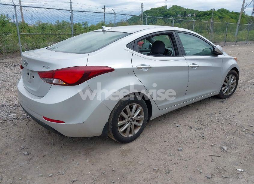 Photo 4 of 2016 Hyundai Elantra SE (VIN 5NPDH4AEXGH757660)