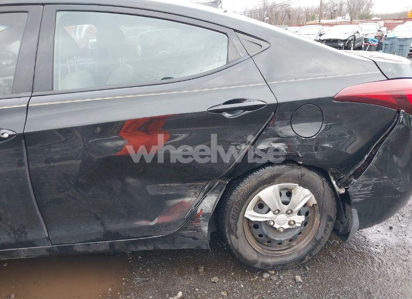 Photo 6 of 2016 Hyundai Elantra SE (VIN 5NPDH4AEXGH771042)