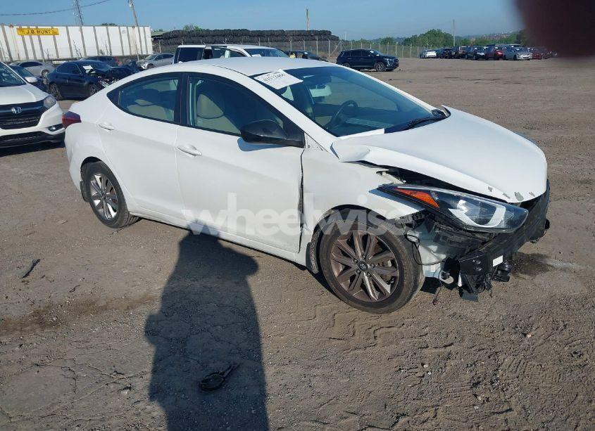 2016 Hyundai Elantra SE (VIN 5NPDH4AEXGH797317) main photo