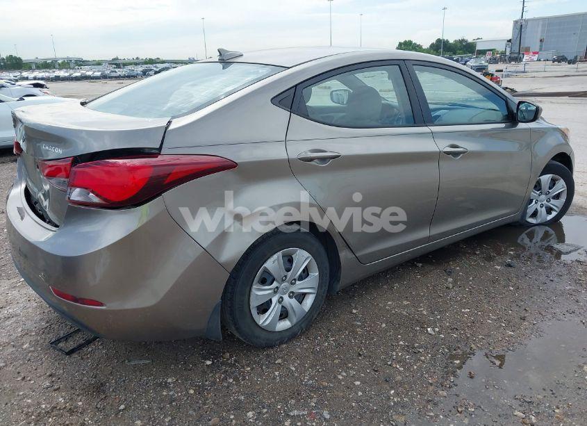 Photo 4 of 2016 Hyundai Elantra SE (VIN 5NPDH4AEXGH797608)