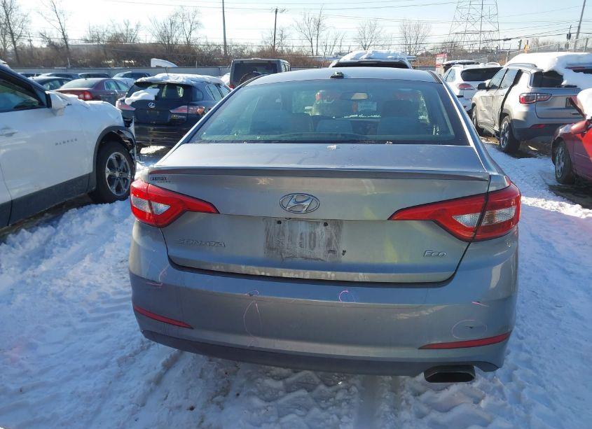 Photo 16 of 2015 Hyundai Sonata ECO (VIN 5NPE24AA7FH118136)