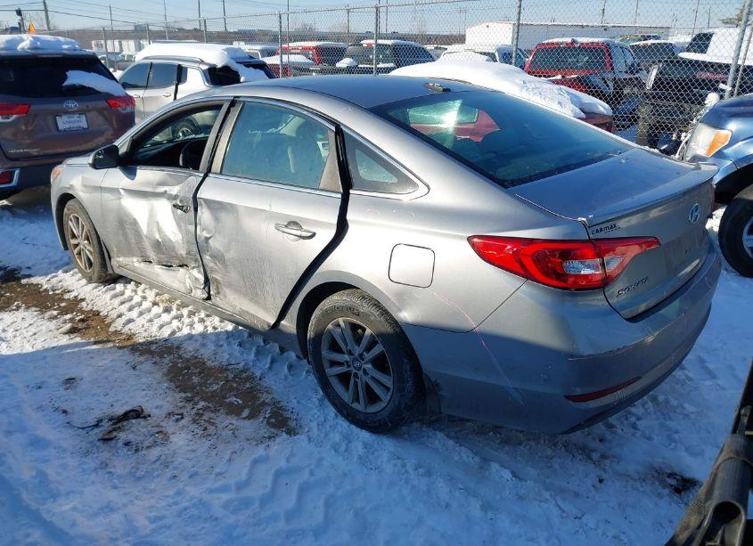 Photo 3 of 2015 Hyundai Sonata ECO (VIN 5NPE24AA7FH118136)