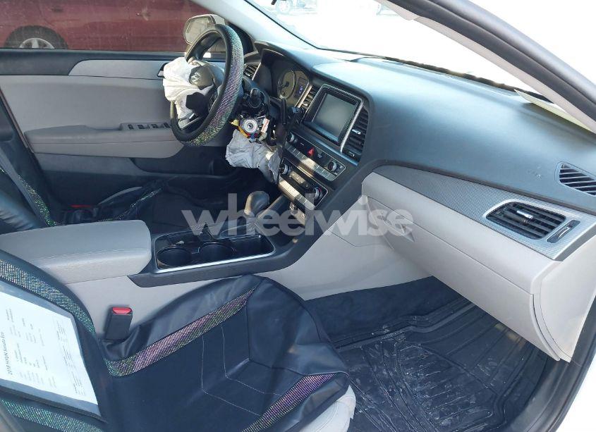 Photo 5 of 2018 Hyundai Sonata ECO (VIN 5NPE24AAXJH710932)