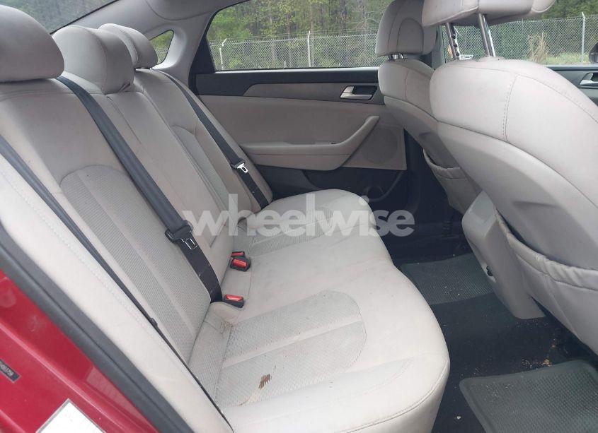 Photo 8 of 2015 Hyundai Sonata SE (VIN 5NPE24AF0FH003759)