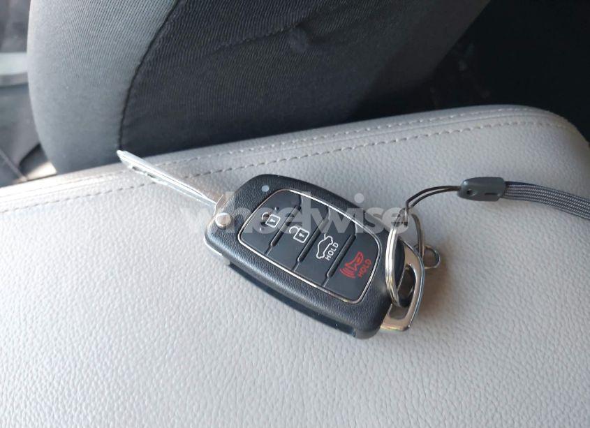 Photo 11 of 2015 Hyundai Sonata SE (VIN 5NPE24AF0FH016219)