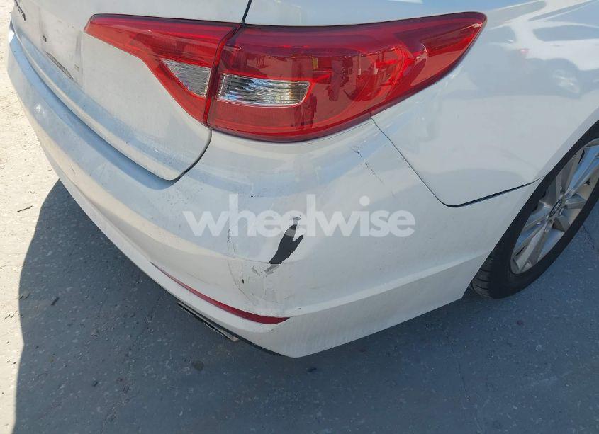 Photo 16 of 2015 Hyundai Sonata SE (VIN 5NPE24AF0FH016219)