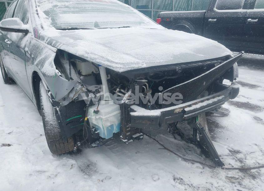 Photo 6 of 2015 Hyundai Sonata SE (VIN 5NPE24AF0FH021579)