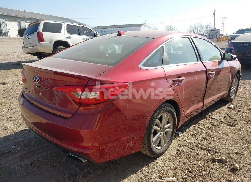 Photo 4 of 2015 Hyundai Sonata SE (VIN 5NPE24AF0FH024644)