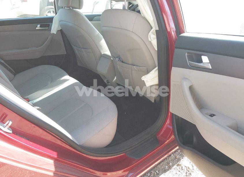 Photo 8 of 2015 Hyundai Sonata SE (VIN 5NPE24AF0FH024644)