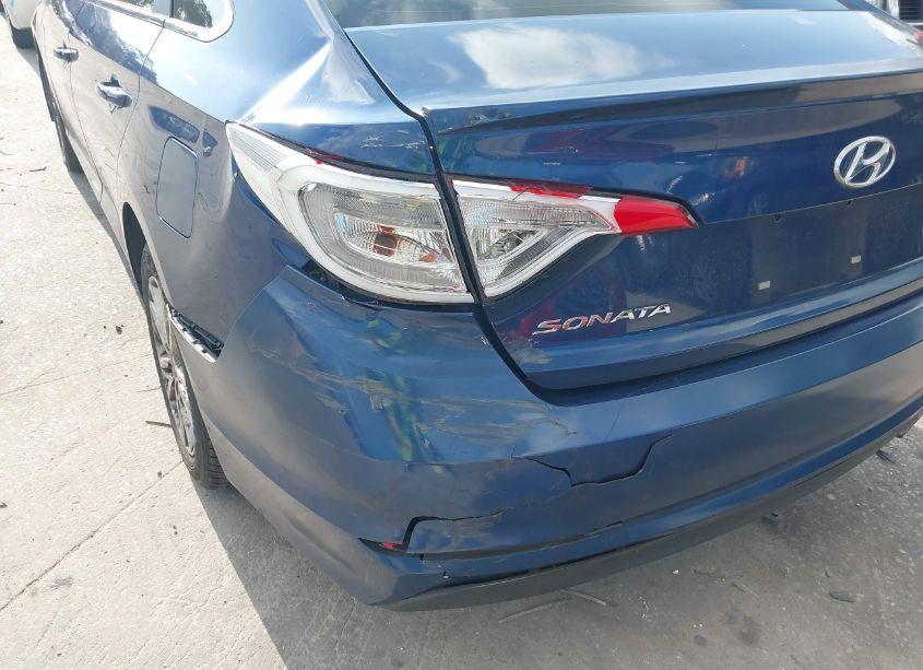 Photo 13 of 2015 Hyundai Sonata SE (VIN 5NPE24AF0FH031187)