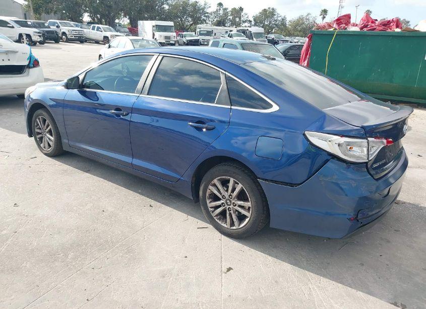 Photo 3 of 2015 Hyundai Sonata SE (VIN 5NPE24AF0FH031187)