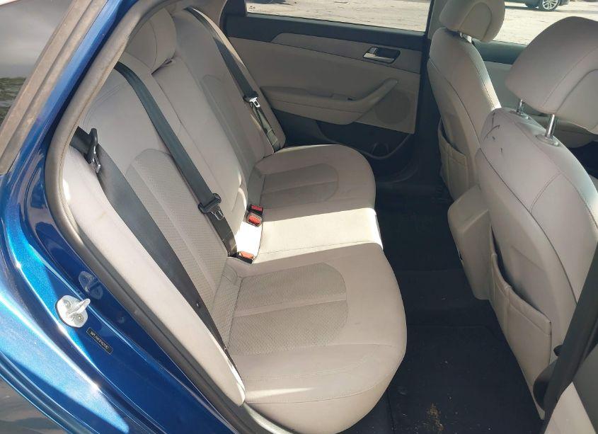 Photo 8 of 2015 Hyundai Sonata SE (VIN 5NPE24AF0FH031187)