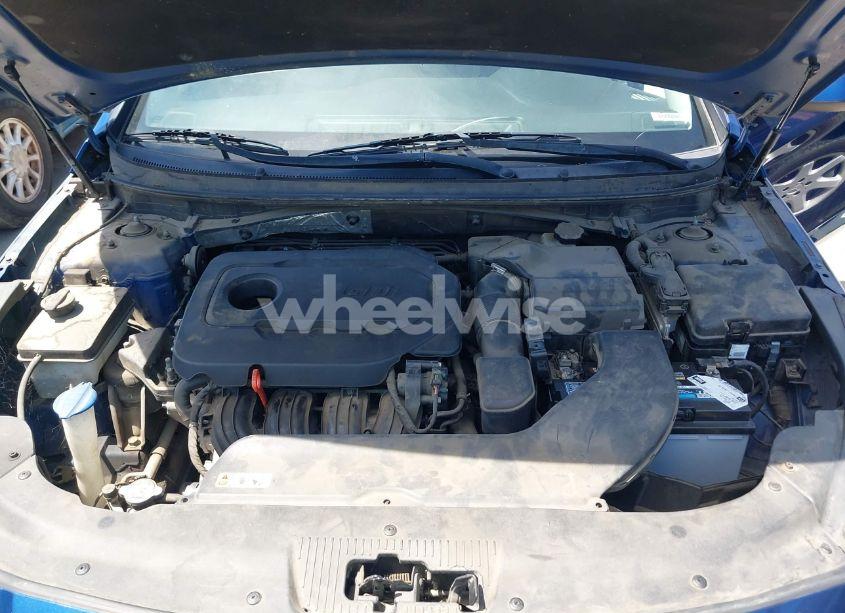 Photo 10 of 2015 Hyundai Sonata SE (VIN 5NPE24AF0FH054971)