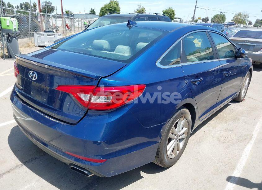 Photo 4 of 2015 Hyundai Sonata SE (VIN 5NPE24AF0FH054971)