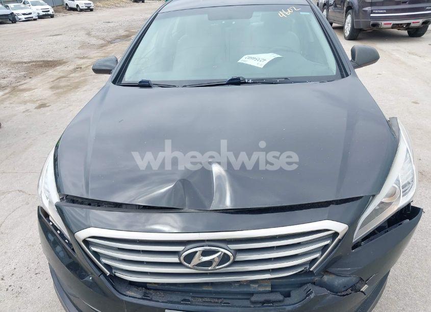 Photo 10 of 2015 Hyundai Sonata SE (VIN 5NPE24AF0FH058504)
