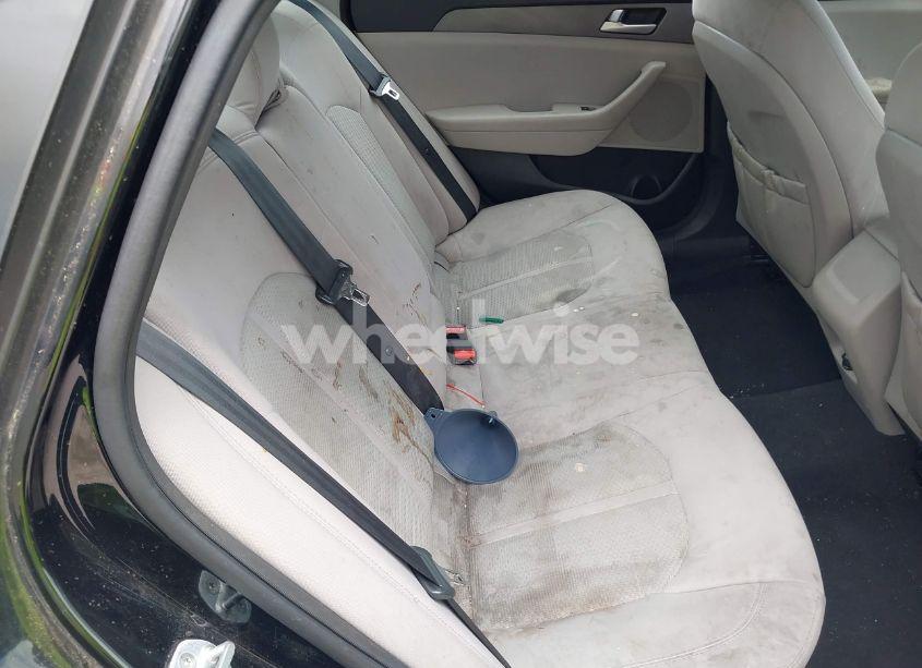 Photo 8 of 2015 Hyundai Sonata SE (VIN 5NPE24AF0FH058504)