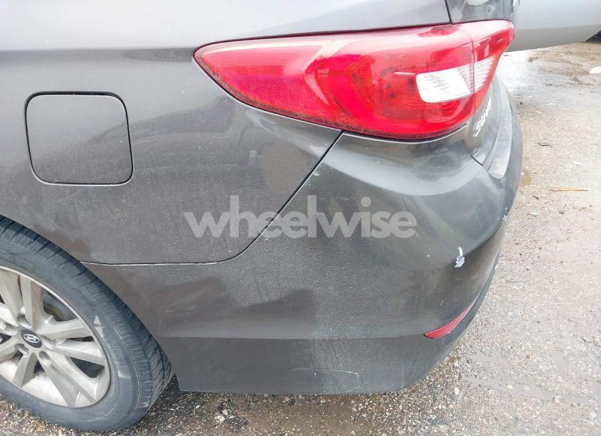 Photo 12 of 2015 Hyundai Sonata SE (VIN 5NPE24AF0FH069521)