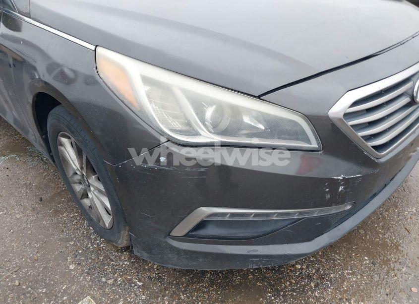 Photo 15 of 2015 Hyundai Sonata SE (VIN 5NPE24AF0FH069521)