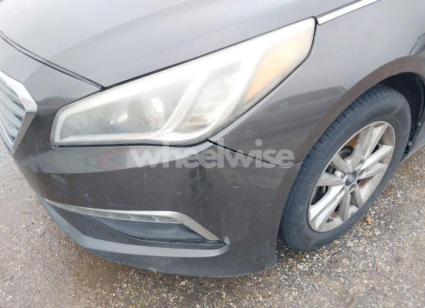 Photo 16 of 2015 Hyundai Sonata SE (VIN 5NPE24AF0FH069521)