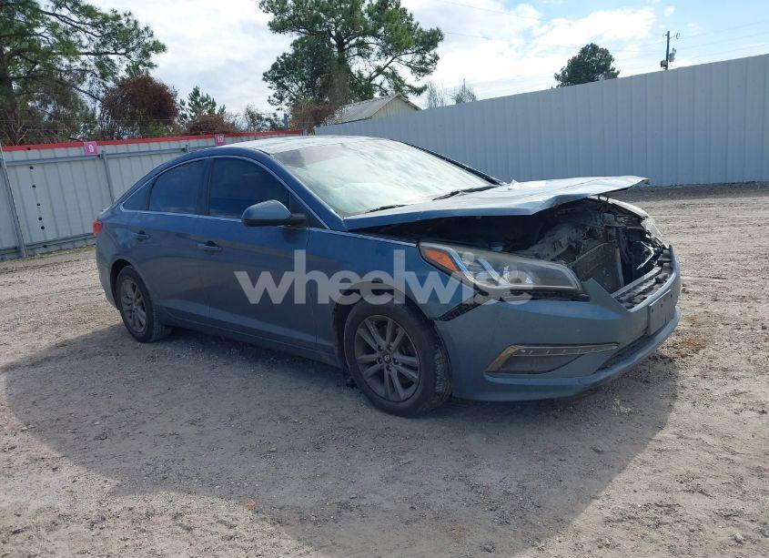 2015 Hyundai Sonata SE (VIN 5NPE24AF0FH120788) main photo