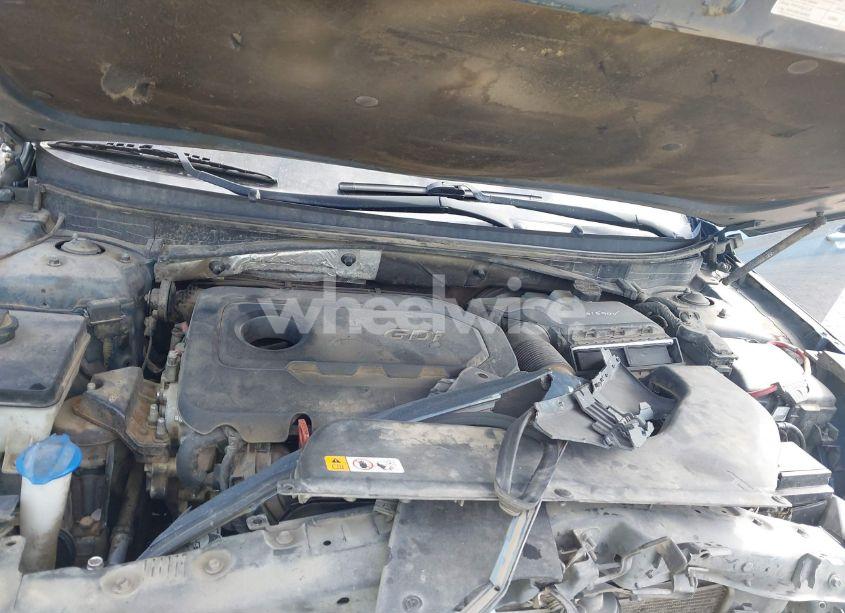 Photo 10 of 2015 Hyundai Sonata SE (VIN 5NPE24AF0FH120788)