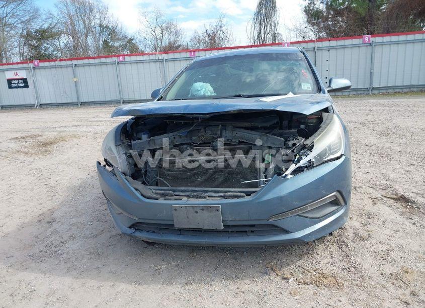 Photo 12 of 2015 Hyundai Sonata SE (VIN 5NPE24AF0FH120788)