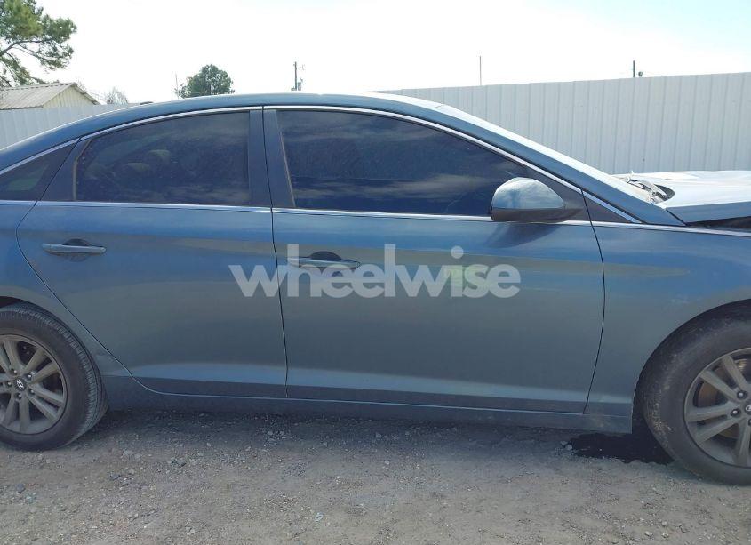 Photo 13 of 2015 Hyundai Sonata SE (VIN 5NPE24AF0FH120788)