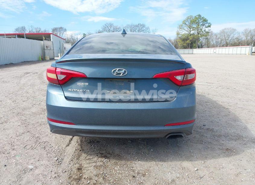 Photo 16 of 2015 Hyundai Sonata SE (VIN 5NPE24AF0FH120788)