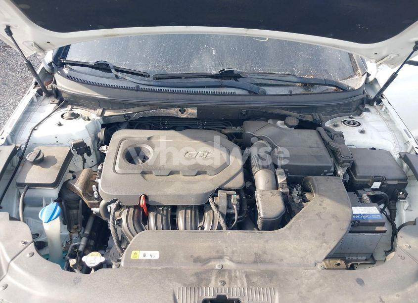 Photo 10 of 2015 Hyundai Sonata SE (VIN 5NPE24AF0FH121049)