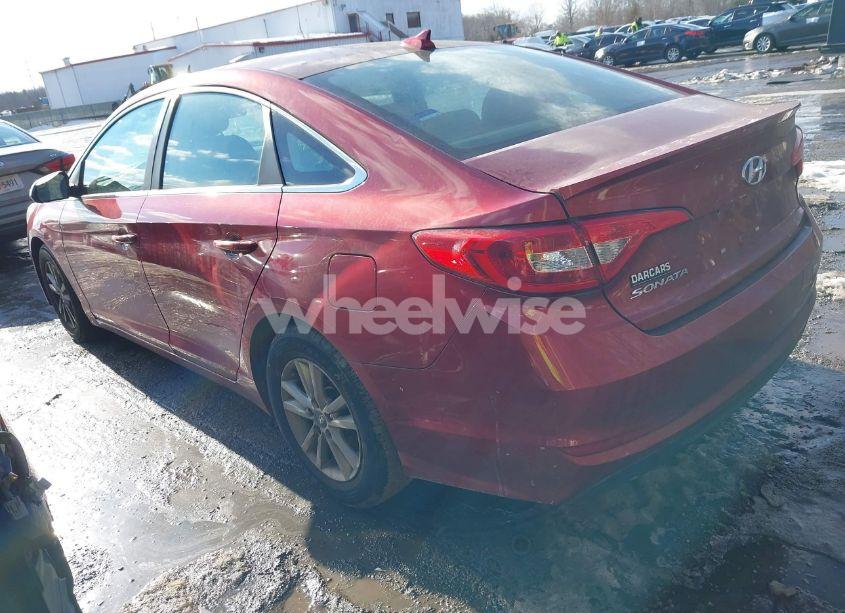 Photo 3 of 2015 Hyundai Sonata SE (VIN 5NPE24AF0FH121701)