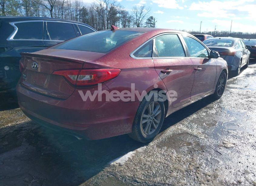 Photo 4 of 2015 Hyundai Sonata SE (VIN 5NPE24AF0FH121701)