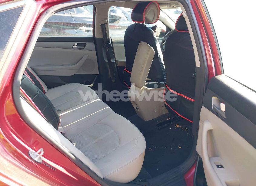 Photo 8 of 2015 Hyundai Sonata SE (VIN 5NPE24AF0FH121701)