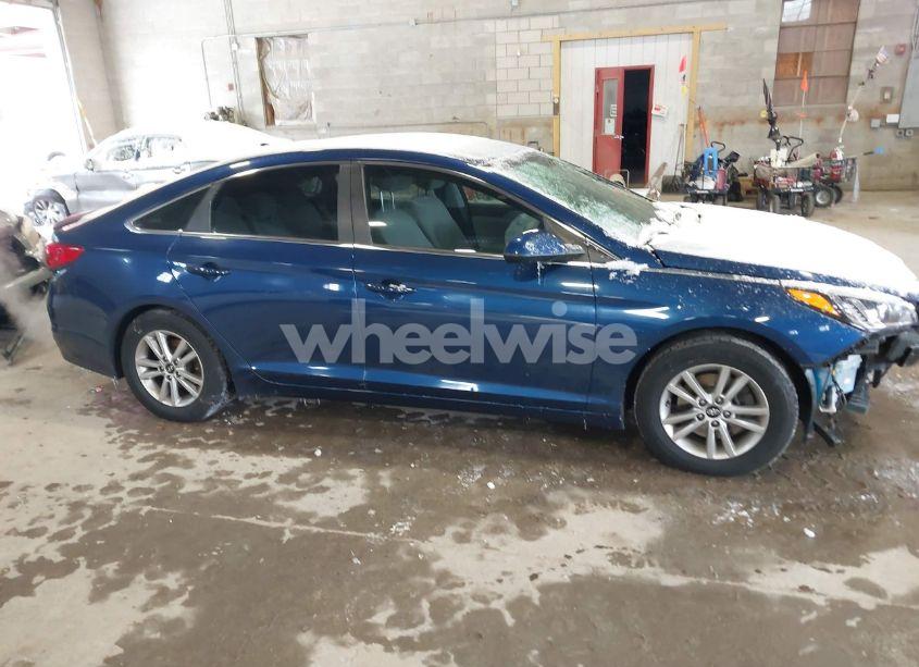 Photo 13 of 2015 Hyundai Sonata SE (VIN 5NPE24AF0FH126610)