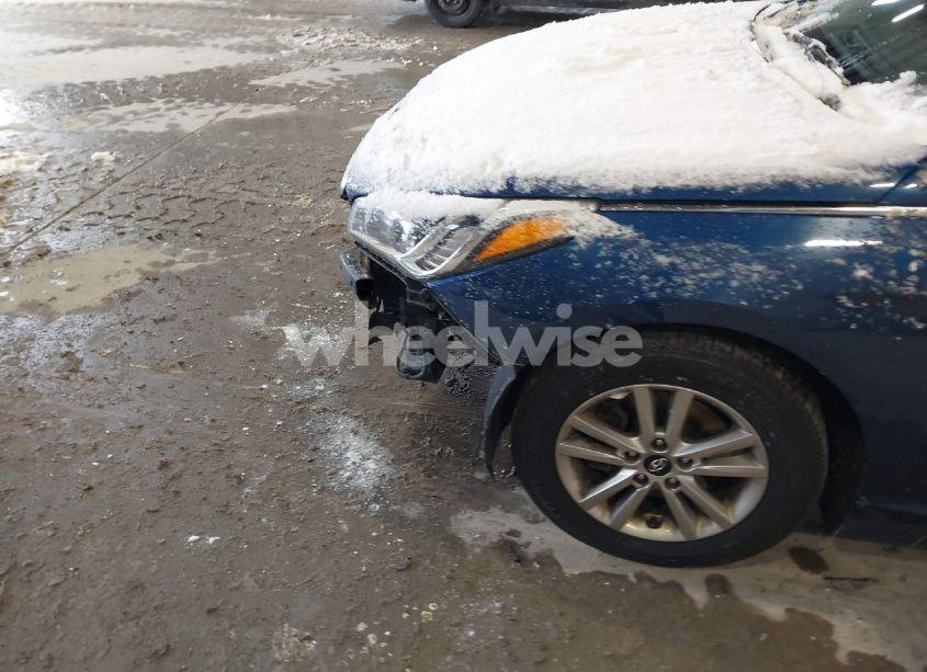 Photo 6 of 2015 Hyundai Sonata SE (VIN 5NPE24AF0FH126610)