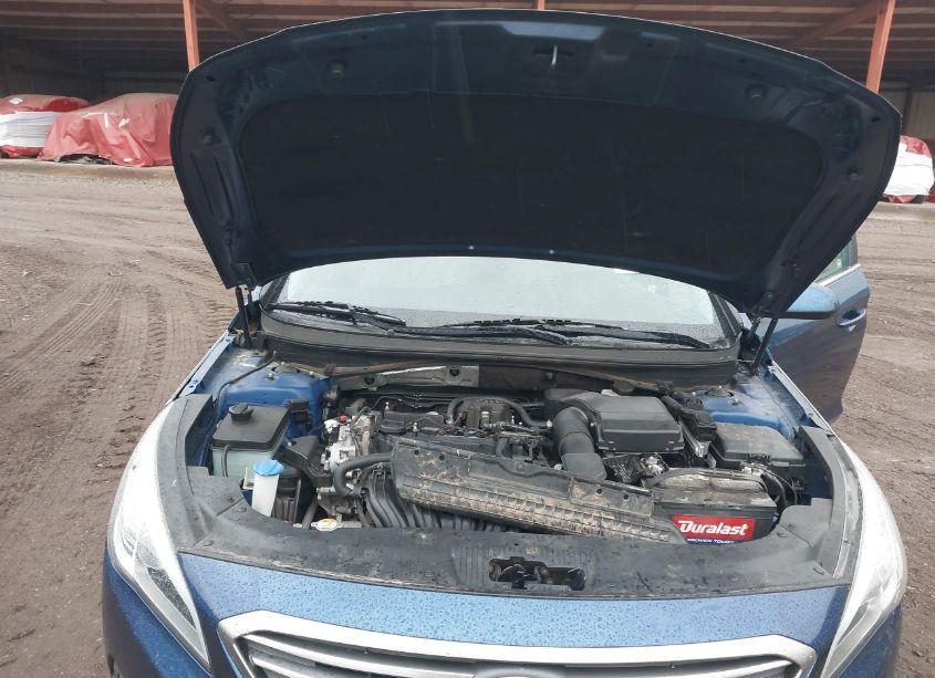 Photo 10 of 2015 Hyundai Sonata SE (VIN 5NPE24AF0FH154567)