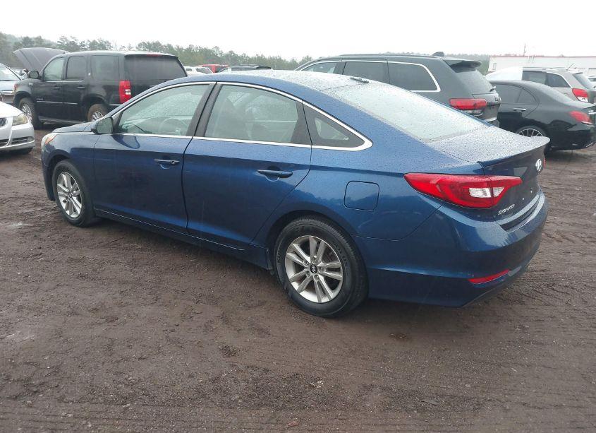 Photo 3 of 2015 Hyundai Sonata SE (VIN 5NPE24AF0FH154567)