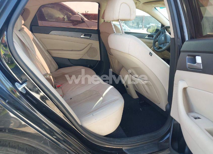 Photo 8 of 2015 Hyundai Sonata SE (VIN 5NPE24AF0FH163432)