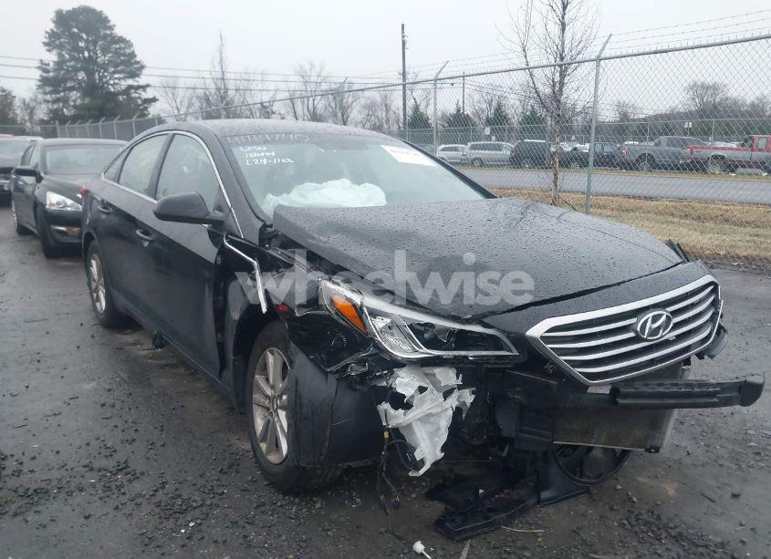 2015 Hyundai Sonata SE (VIN 5NPE24AF0FH174866) main photo