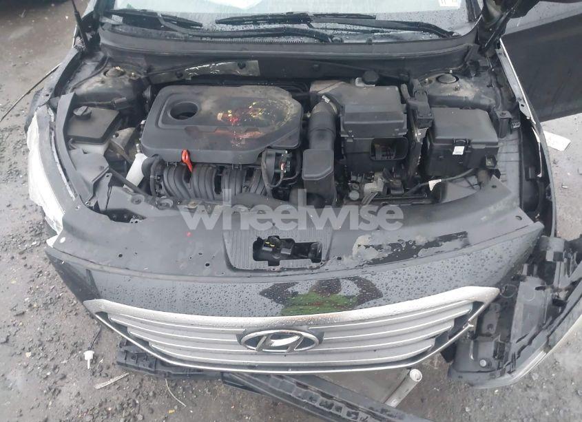 Photo 10 of 2015 Hyundai Sonata SE (VIN 5NPE24AF0FH174866)